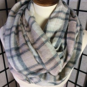 Ann Taylor Loft Pink Gray & Ivory Infinity Scarf!